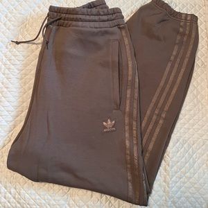 Adidas sweatpants